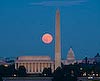Luna Sobre Washington, DC 